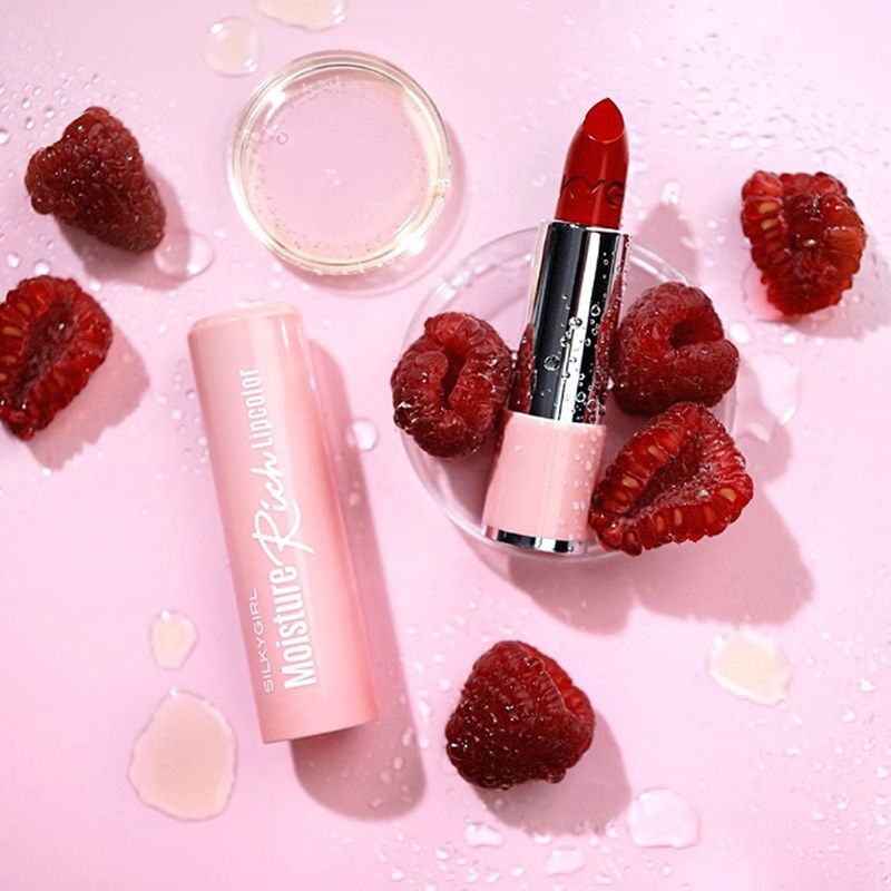 Son Thỏi Màu Có Dưỡng, Dưỡng Ẩm Môi Mềm Mại Silkygirl Moisture Rich Lipcolor 3.2g