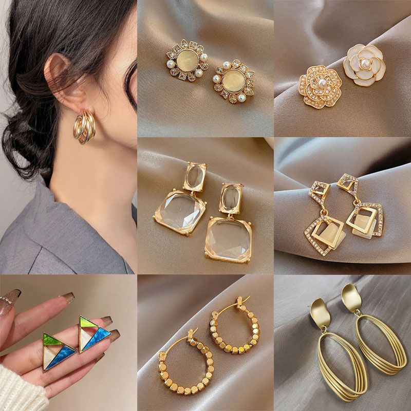 [NHẬP KHẨU] Bông Tai Khuyên Tròn, Đính Hạt Ngọc Trai Thời Trang, Nhiều Kiểu Dáng, Phong Cách Hàn Quốc UNK Fashion Earring