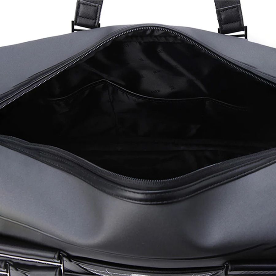 Túi golf xách tay Double Logo Boston Bag - Black AGEUUBB01BKF | Anew GBên trong túi golf xách tay Double Logo Boston Bag - Black AGEUUBB01BKF | Anew Golf