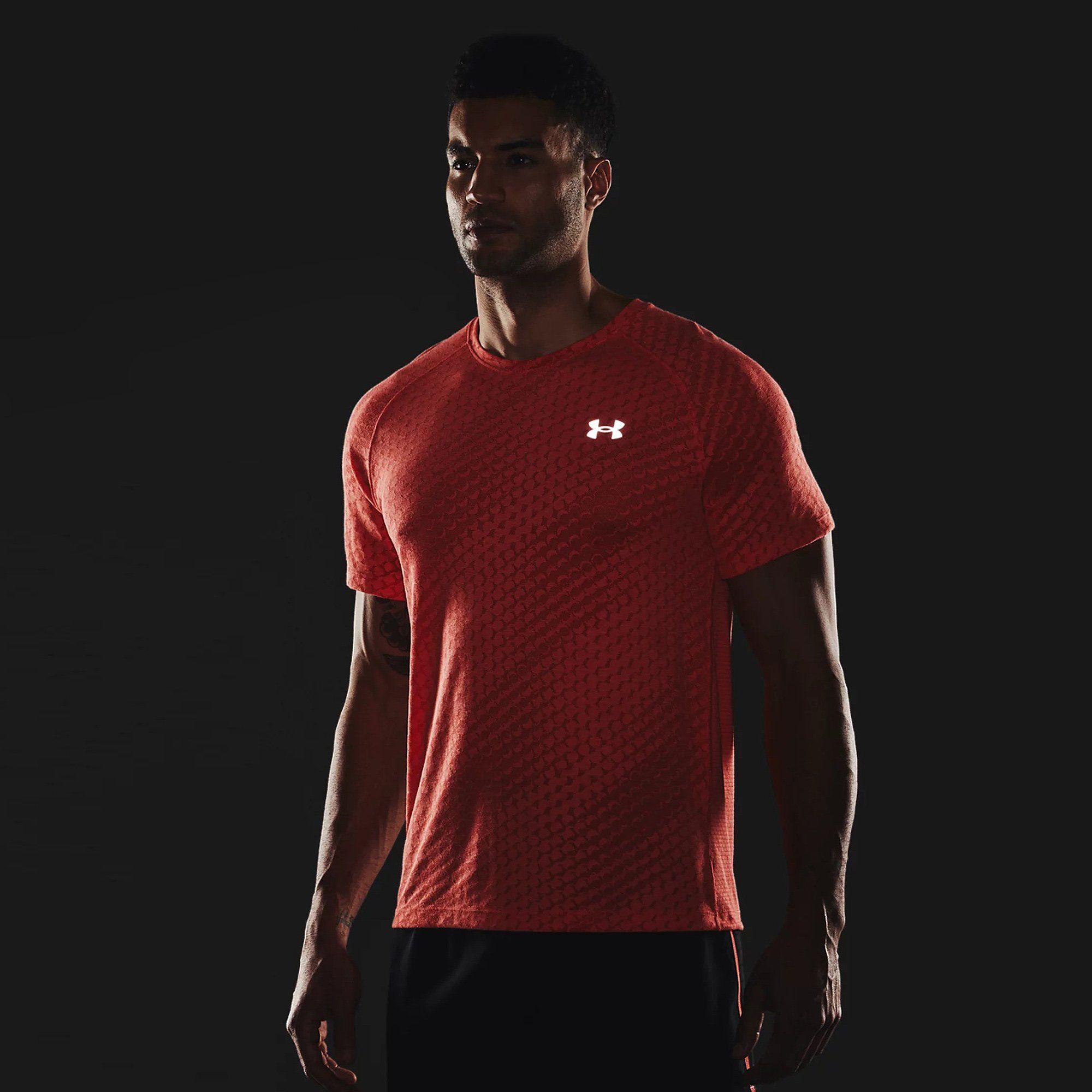 Under Armour - Áo thun nam Streaker Runclipse Running SS21-1361