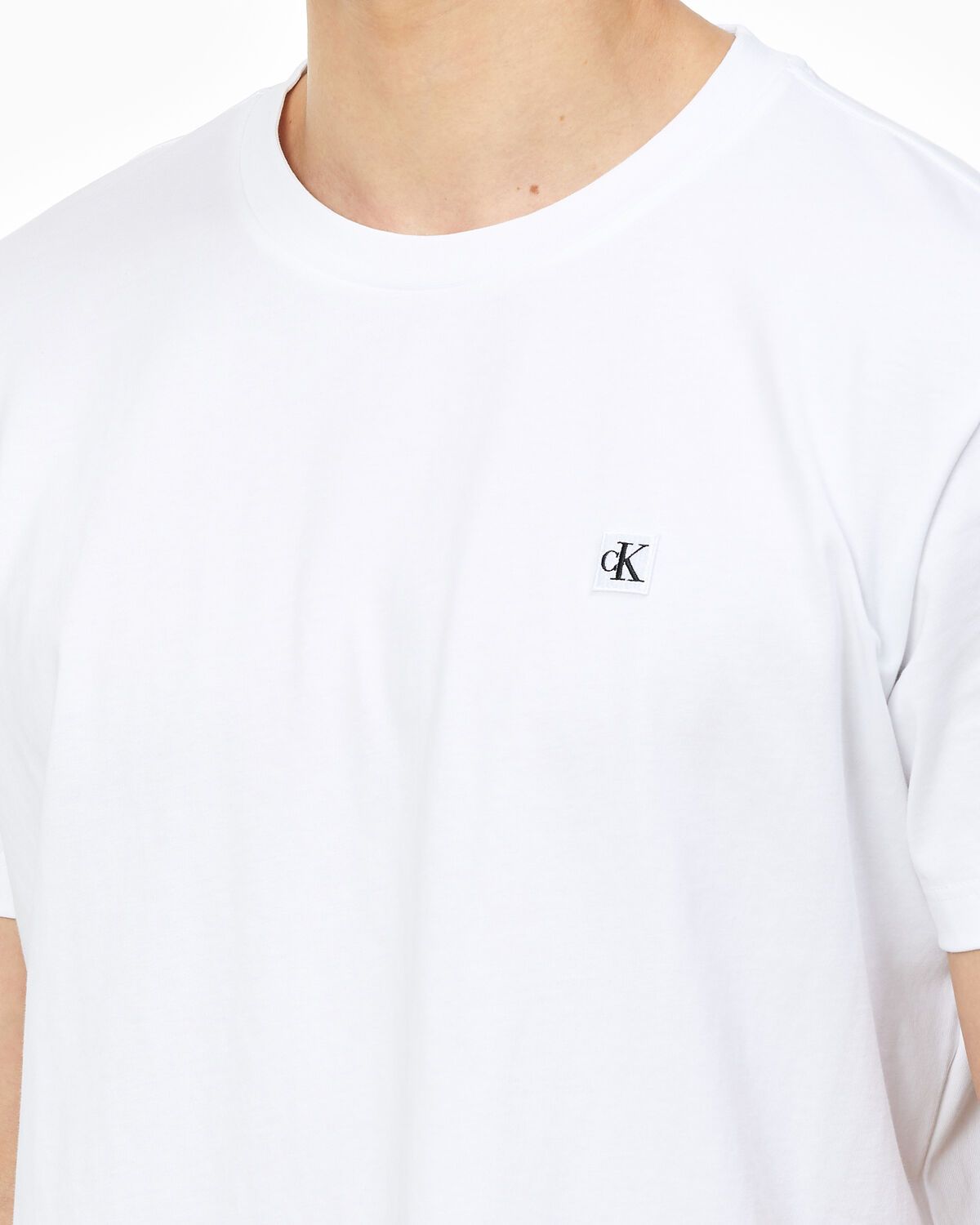 Calvin Klein - Áo thun nam Reg Ck Badge Logo Tee J318-AP21