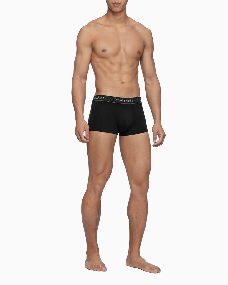 Calvin Klein - Quần lót nam Low Rise Trunk NB27-1S21