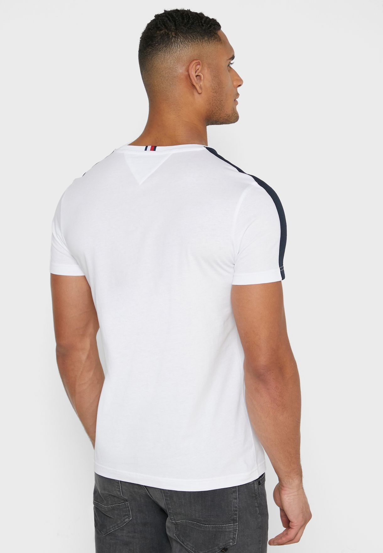 Tommy Hilfiger - Áo thun tay ngắn nam Sleeve Tape Tee MW21-A250