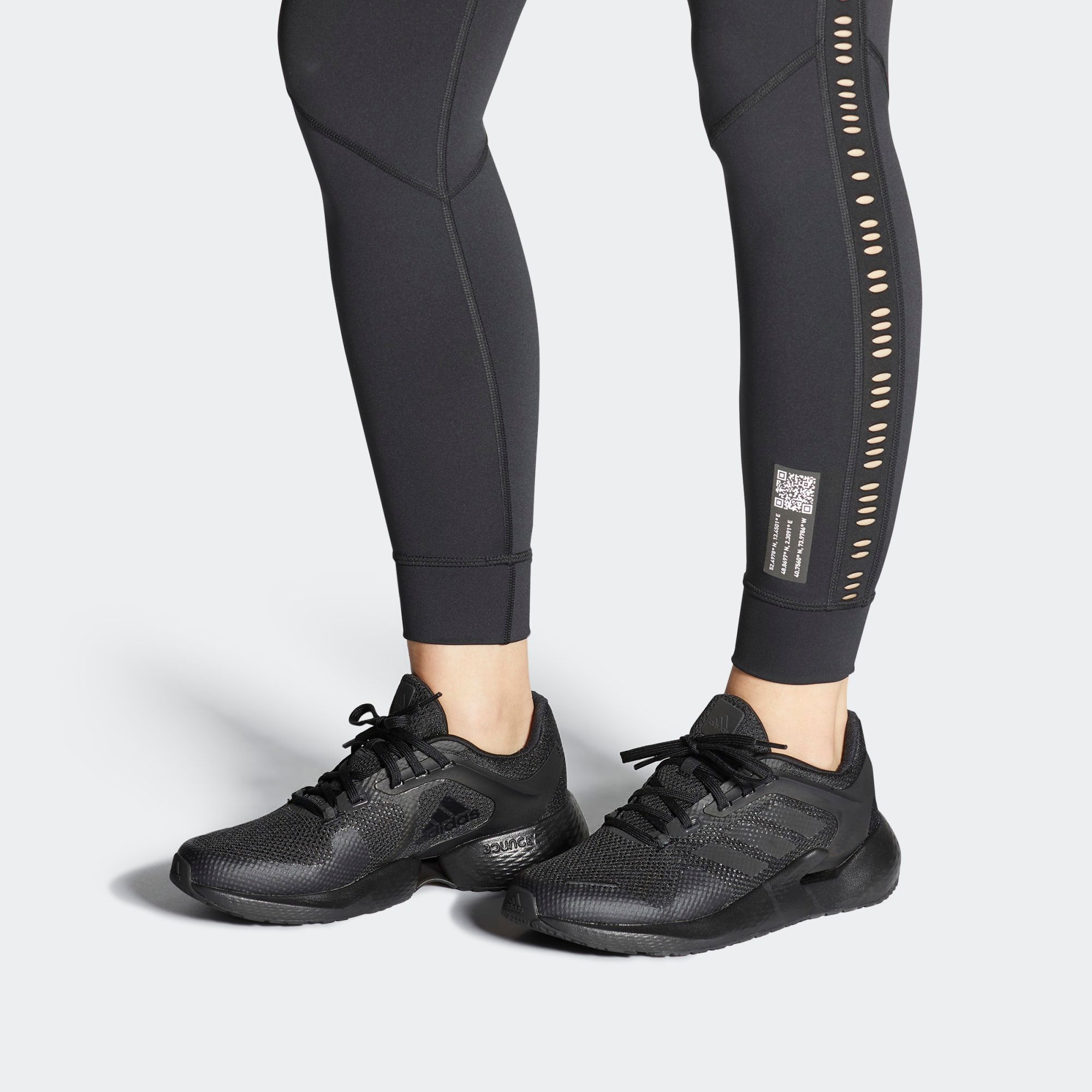 adidas - Giày thể thao Nữ Alphatorsion Shoes - Low Running FW20-FV62