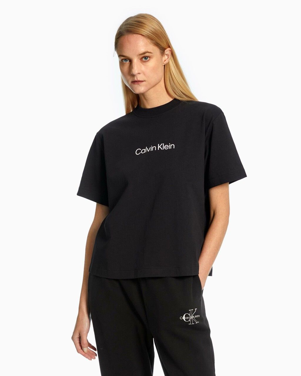 Calvin Klein - Áo tay ngắn nữ Hero Modern Boxy Tee