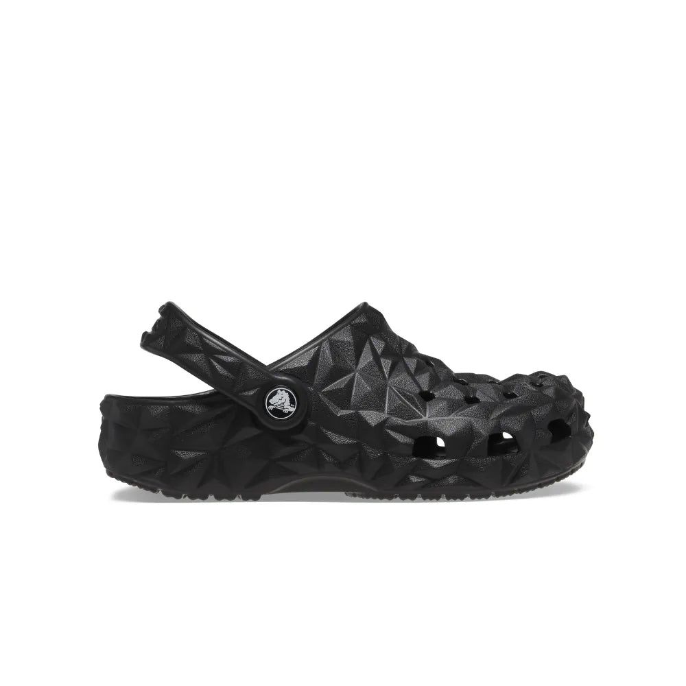 Crocs - Xăng đan trẻ em Classic Geometric Kid Black Lifestyle