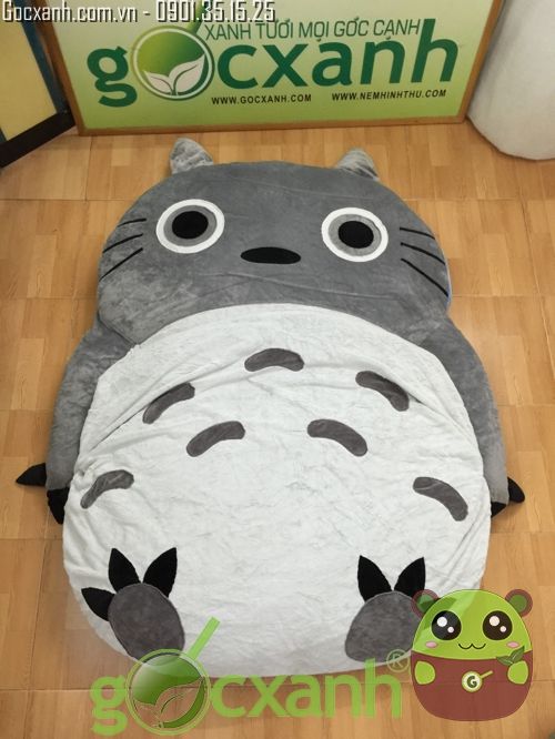 Nệm thú bông totoro ngây thơ, mền nhung 1,2x1,8m