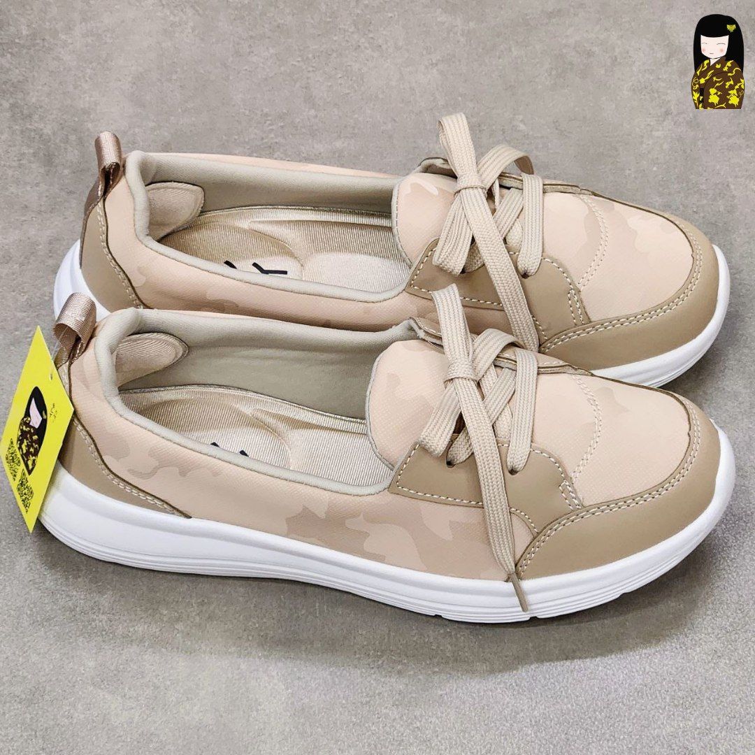 Giày Kirei Walk on Breathable Cột dây BG Kem Camo