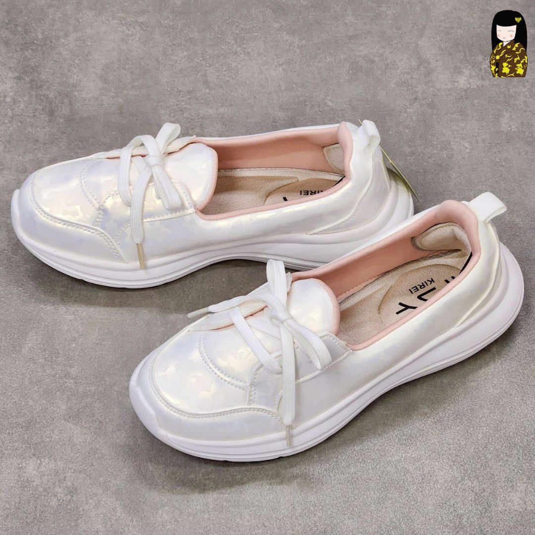 Giày Kirei Walk on Breathable Cột dây BG Trắng Camo