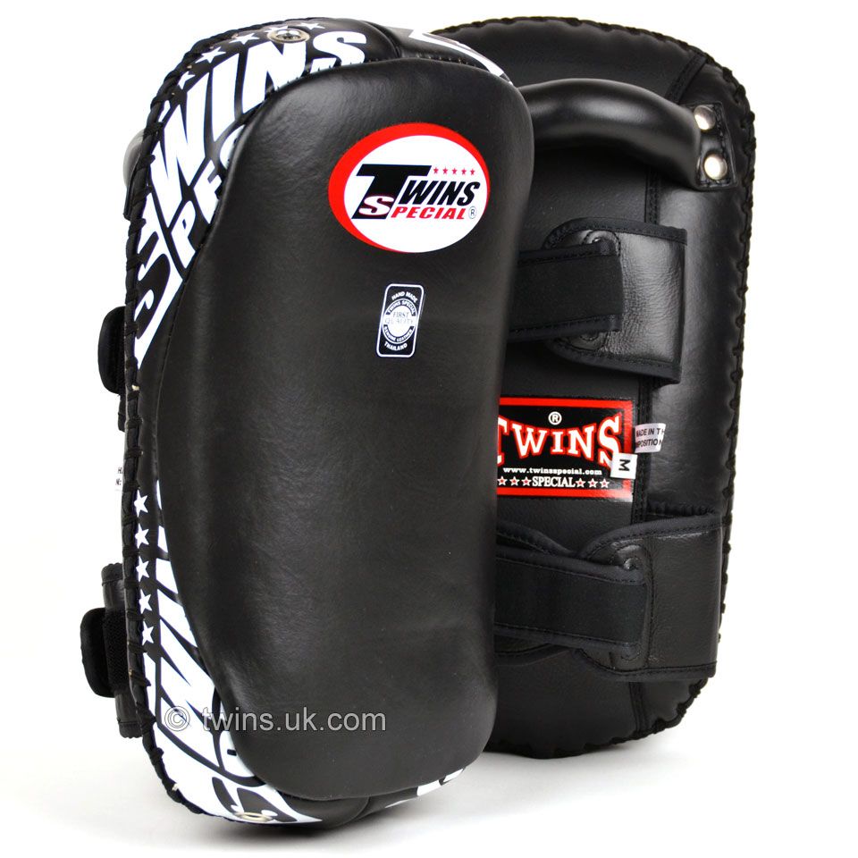 Đích Đá Twins Kpl-10 Curved Leather Thai Kick Pads - Black
