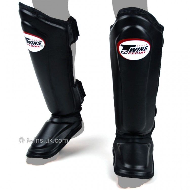 BẢO HỘ CHÂN TWINS SGL-10 DOUBLE PADDED LEATHER SHINGUARD - BLACK