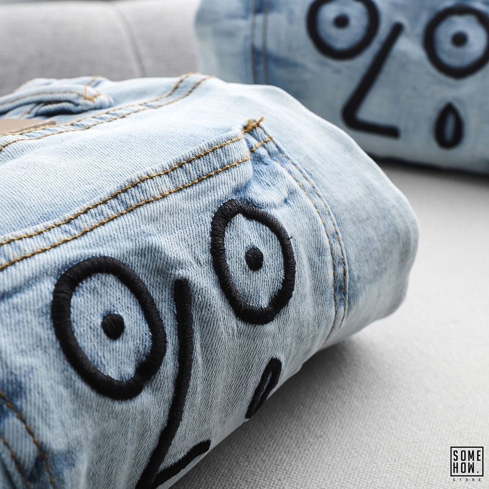 Jeans Stereo Light