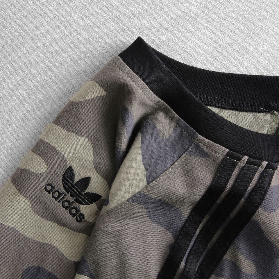 Áo Thun Das Camo