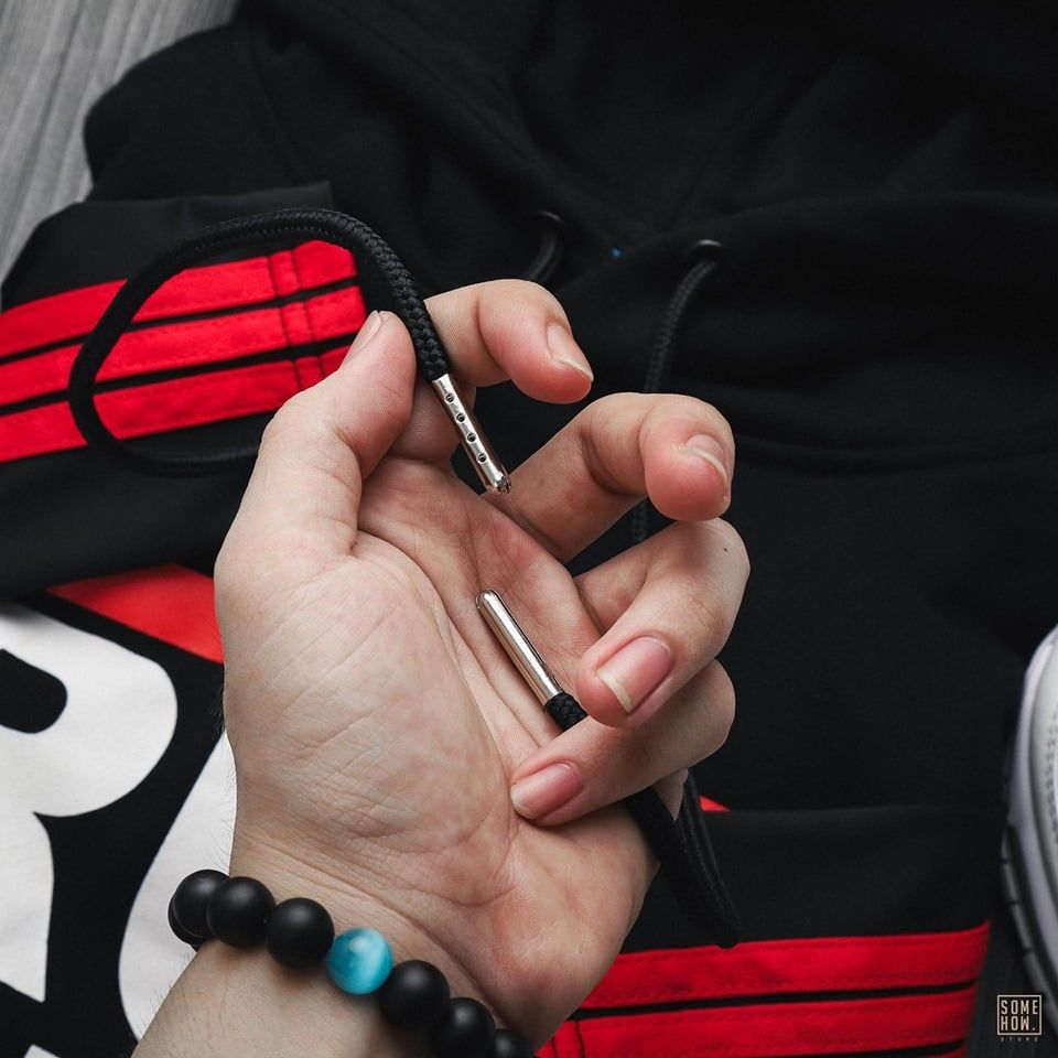 Hoodies Phối Tay Sọc Đỏ