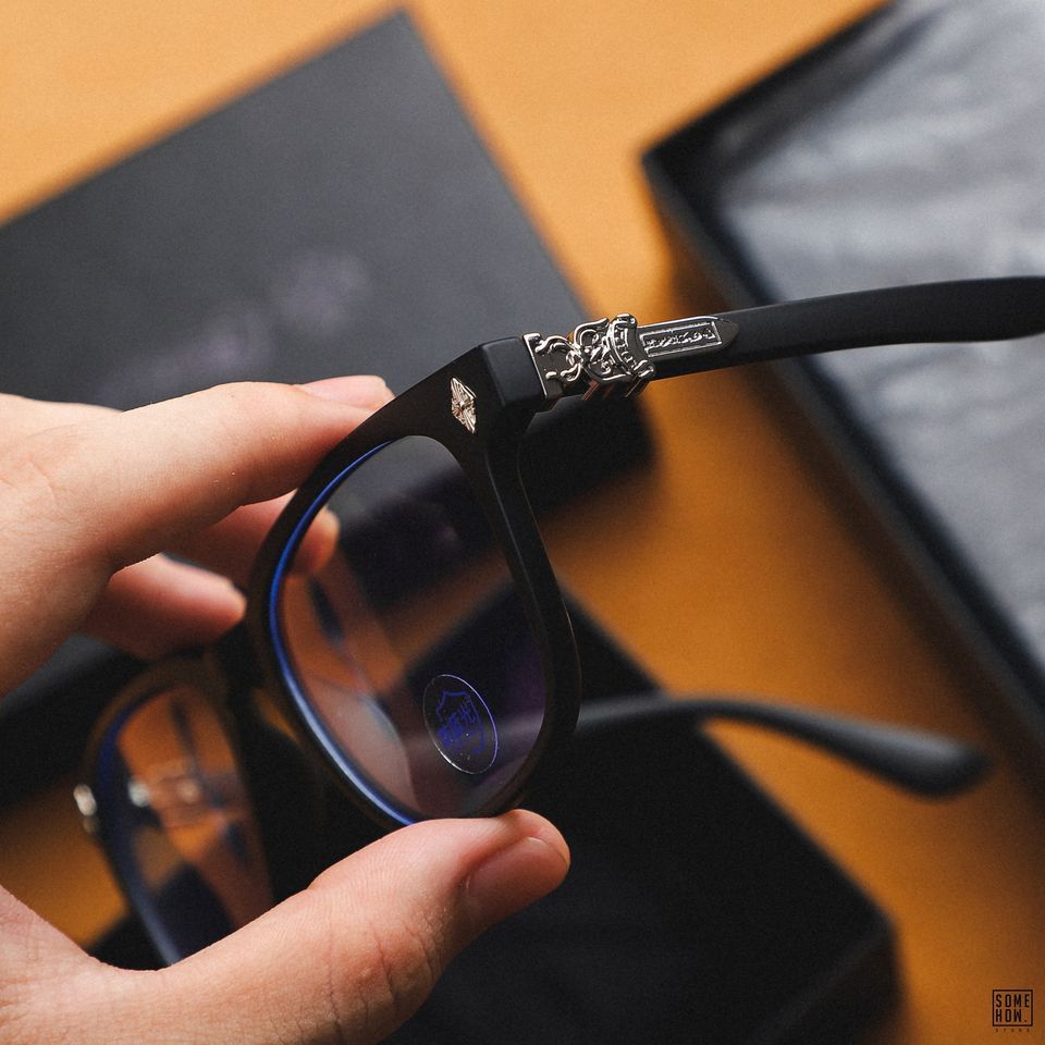Kính C.Heart Rough Black