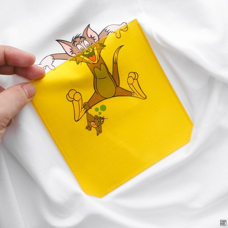 Áo Thun Inf Yellow Plastic Pocket