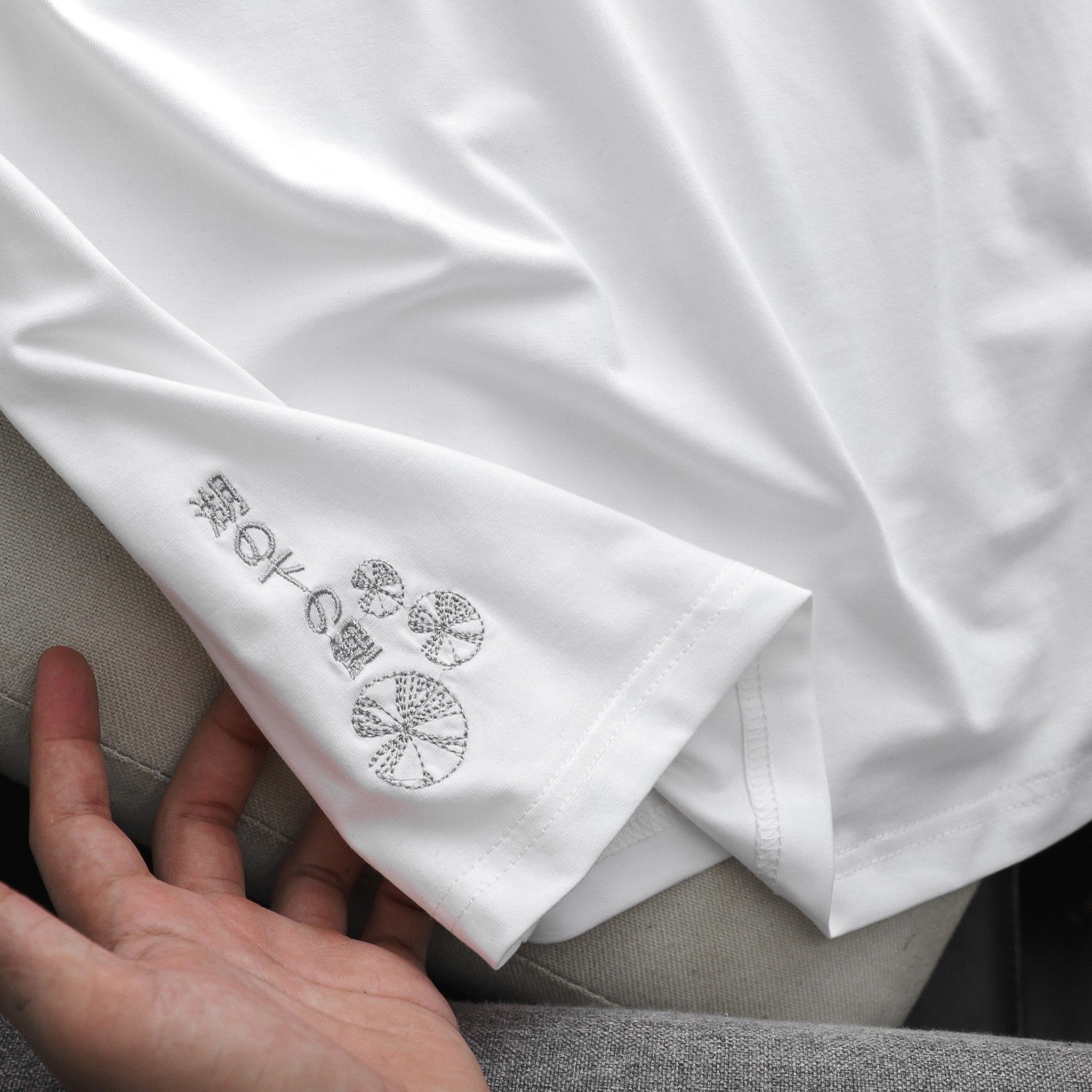 Áo Thun Numbi Embroidery 2M