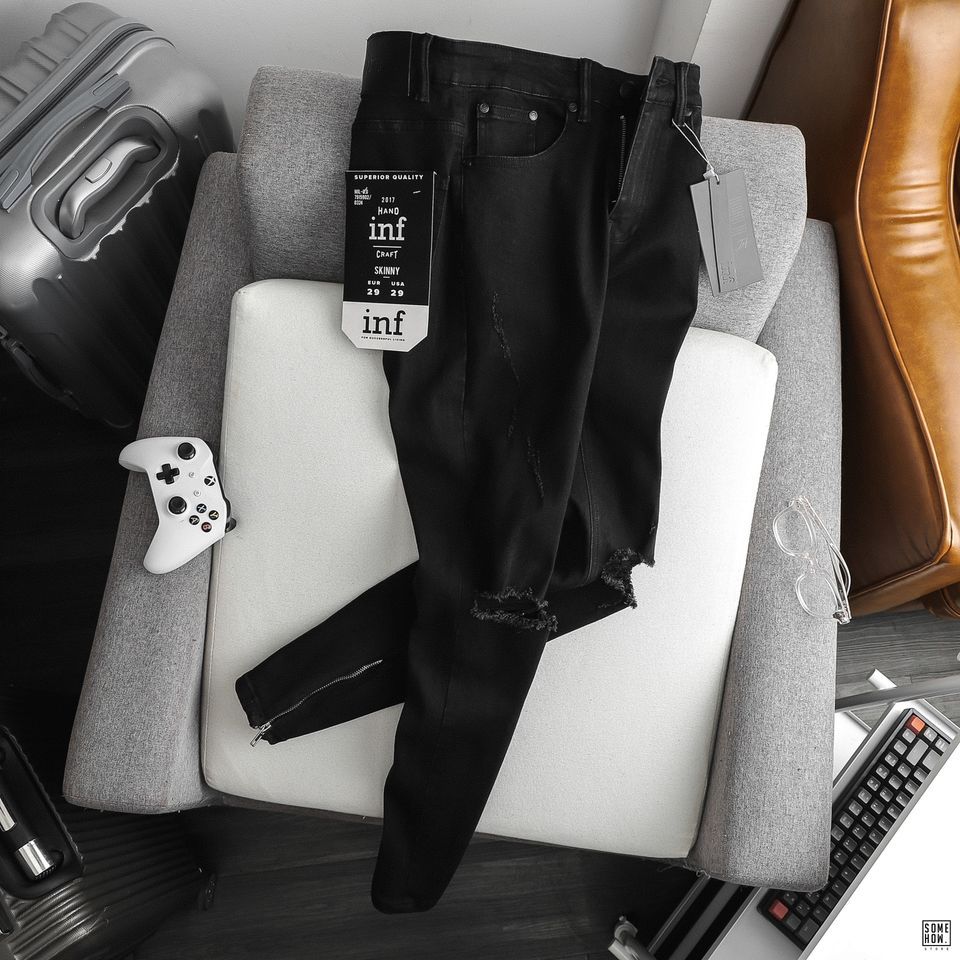 Quần Jean Inf Đen Zipper