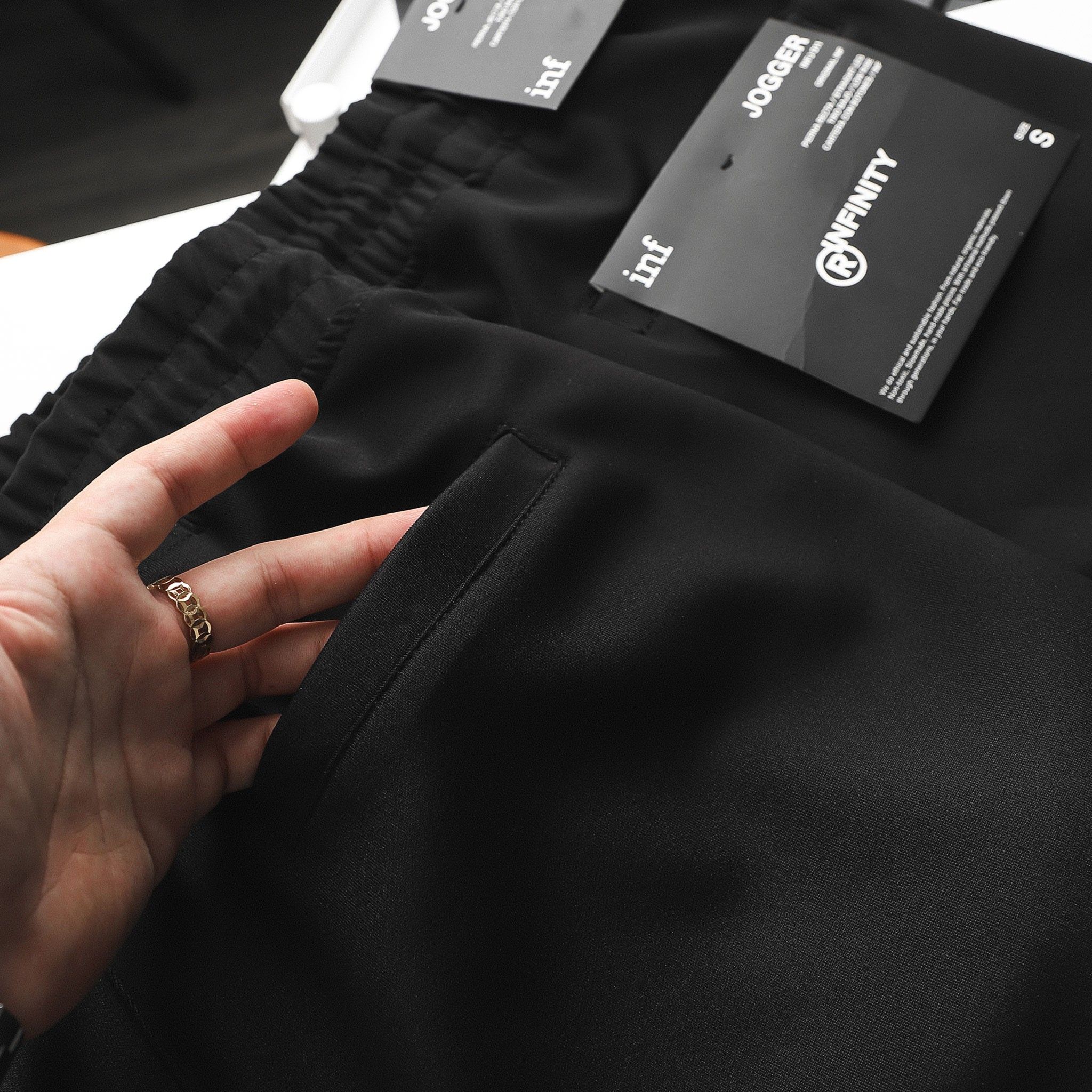 Quần Short Thun INF In Hình