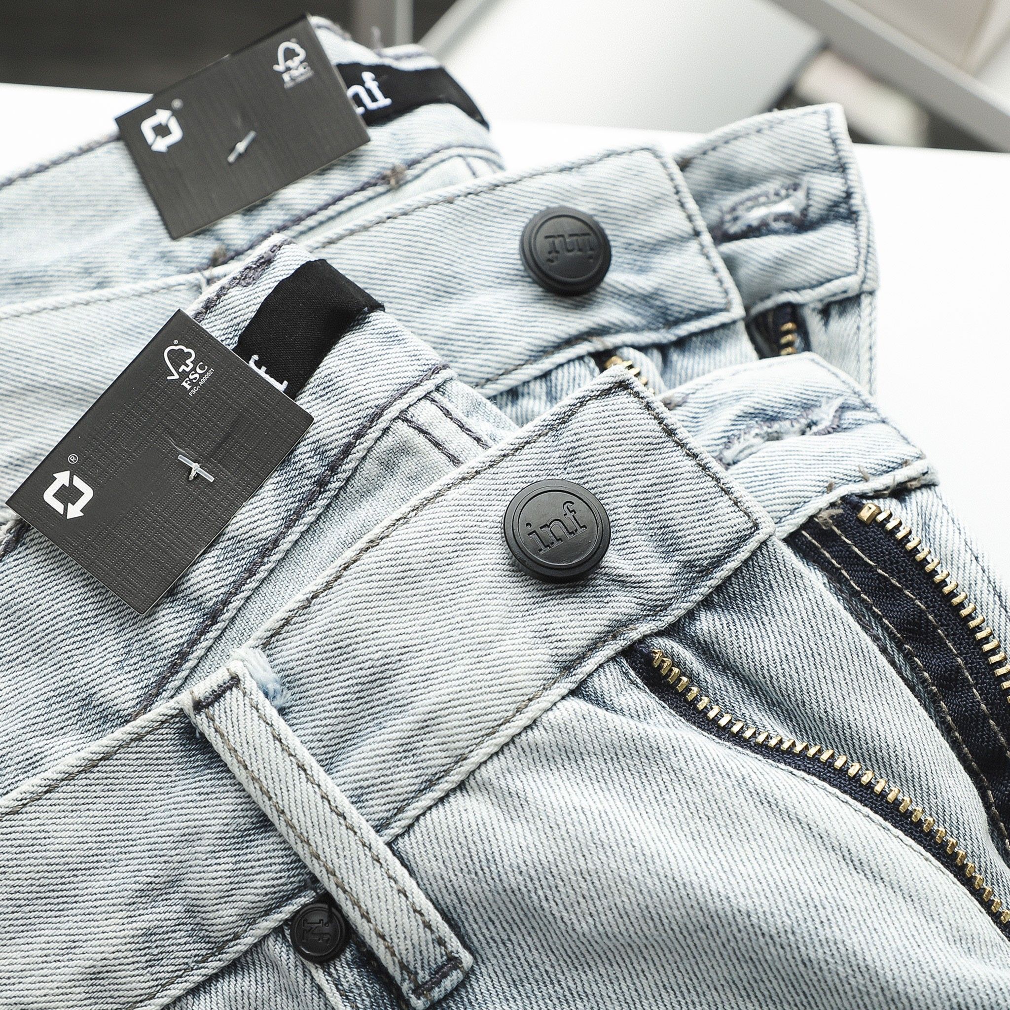Short Jean Inf Bạc Xả Lai