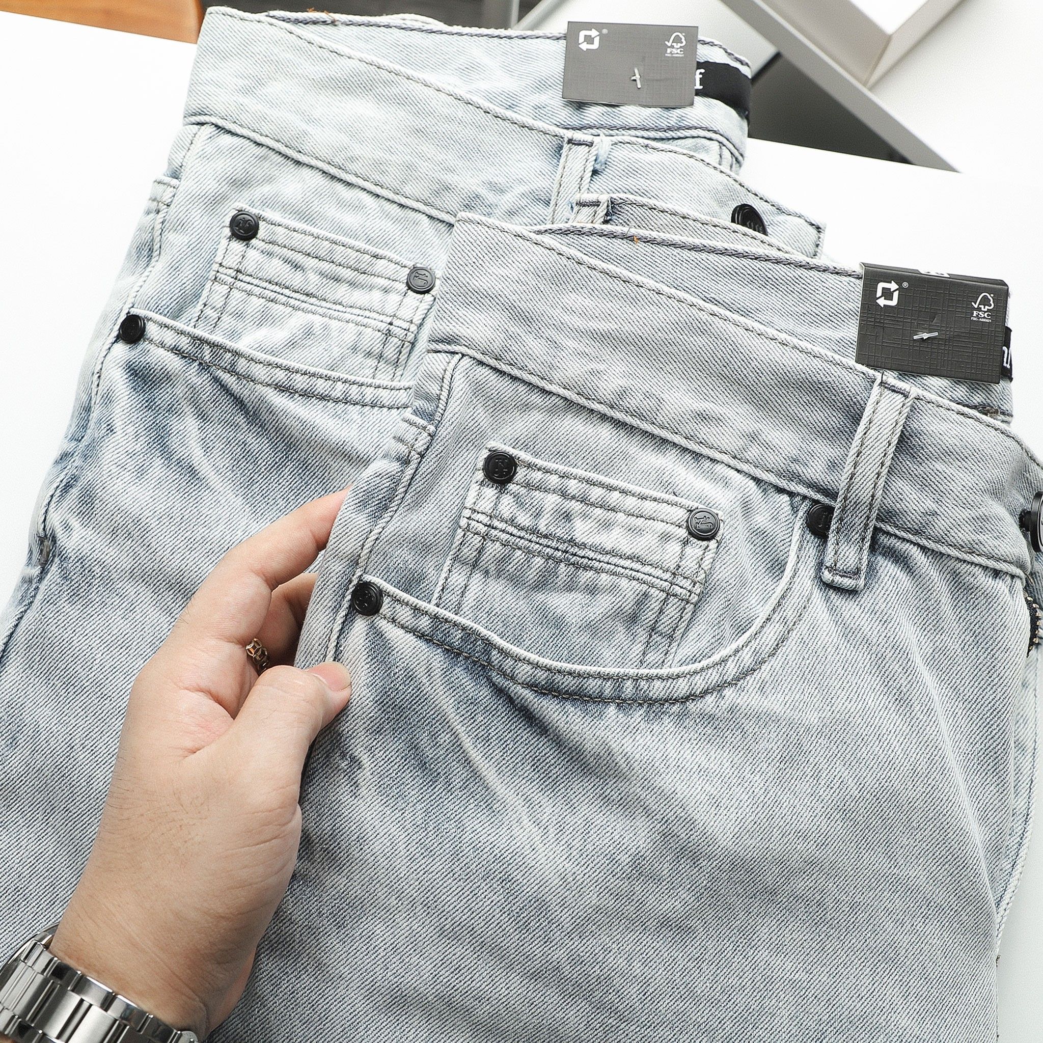 Short Jean Inf Bạc Xả Lai