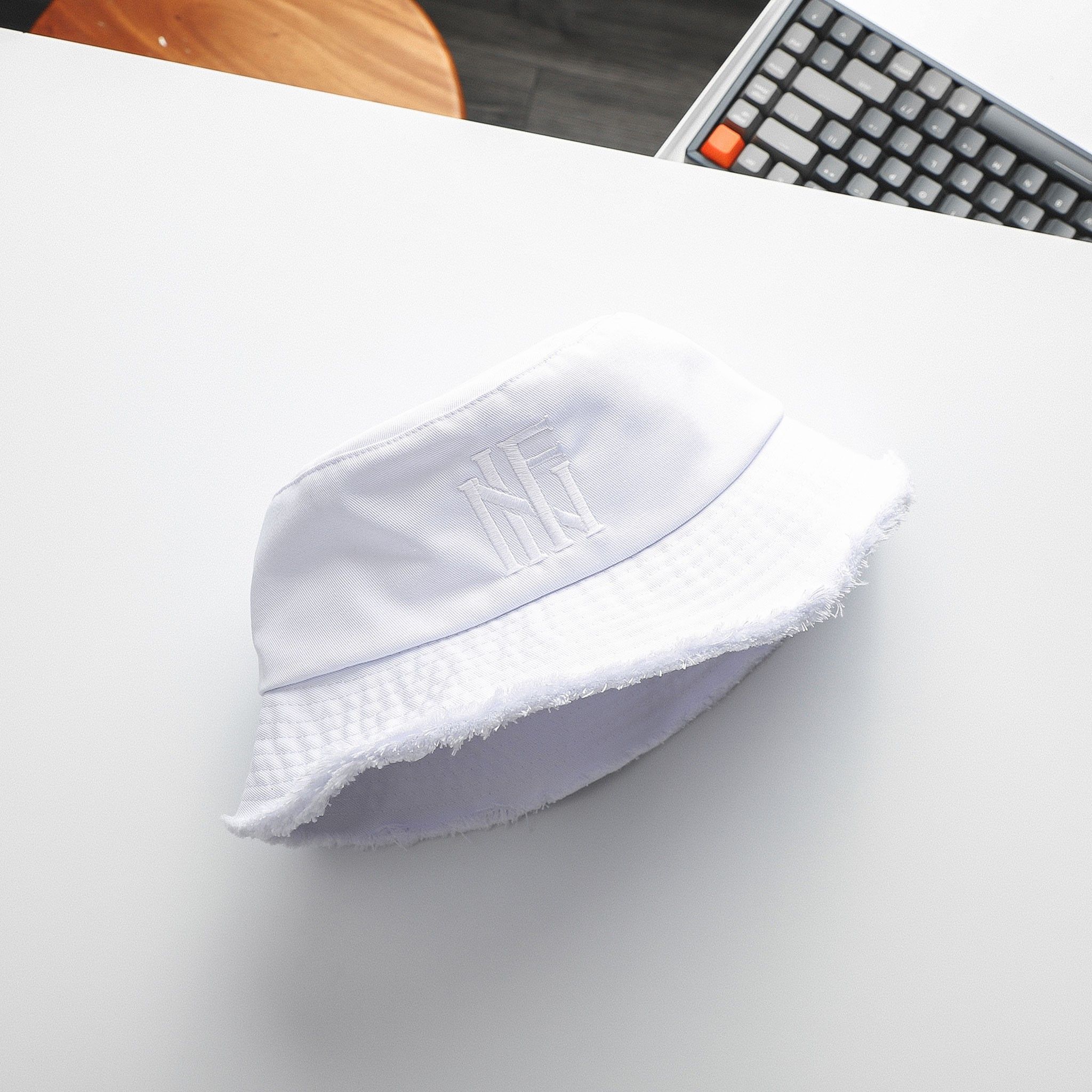 Nón Bucket INF Trắng Logo Thêu