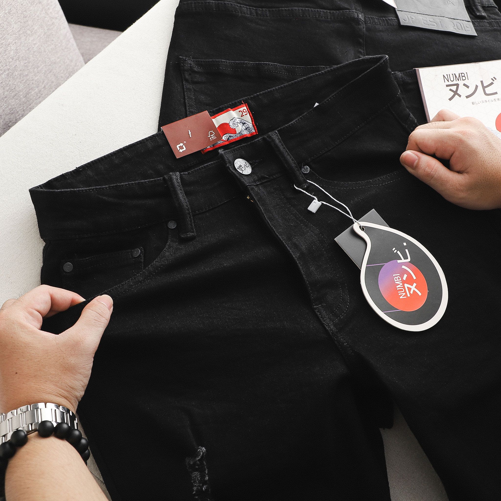 Short Numbi Jean Đen Ripped