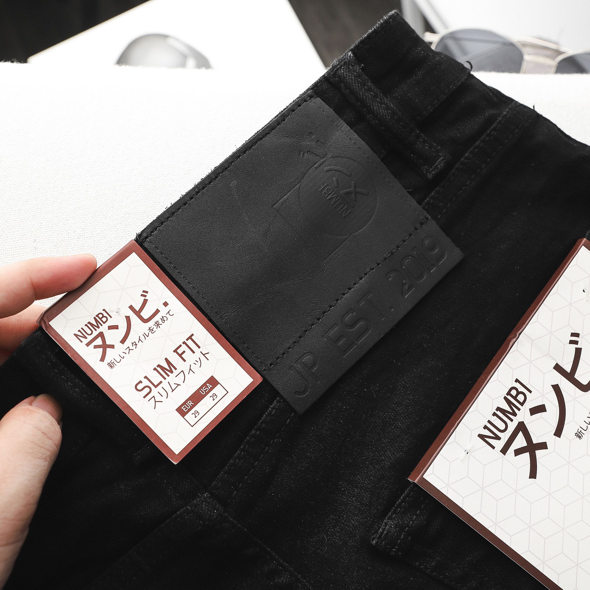Short Numbi Jean Đen Ripped