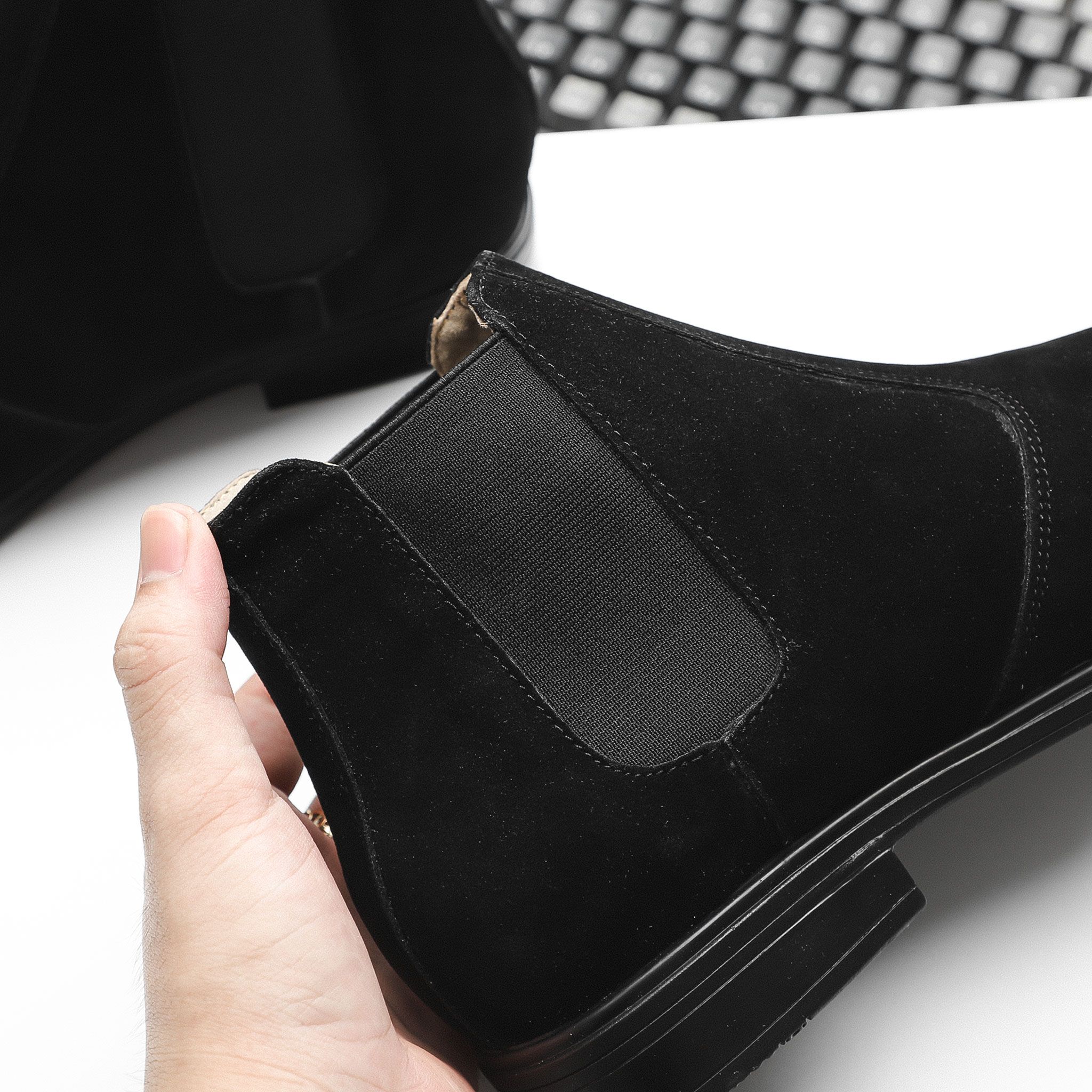 Giày Chelsea Boot Da Lộn Cổ Cao Đen