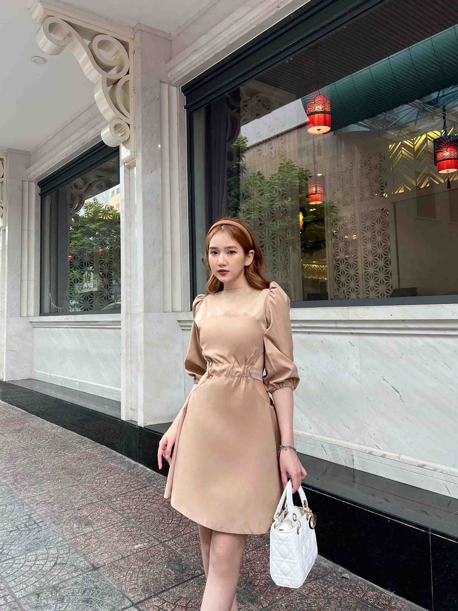 Đầm Ngắn Waist Cut Out