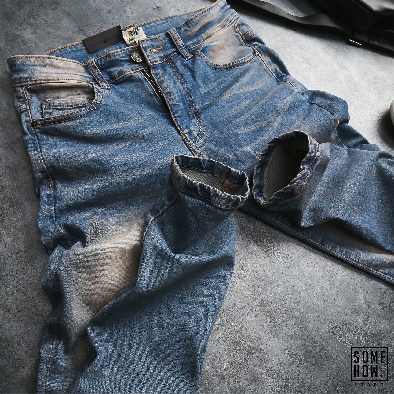 Jean BW Xanh Wash Xước 121
