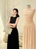 Đầm Dài Sleeveless Ruffle Waist