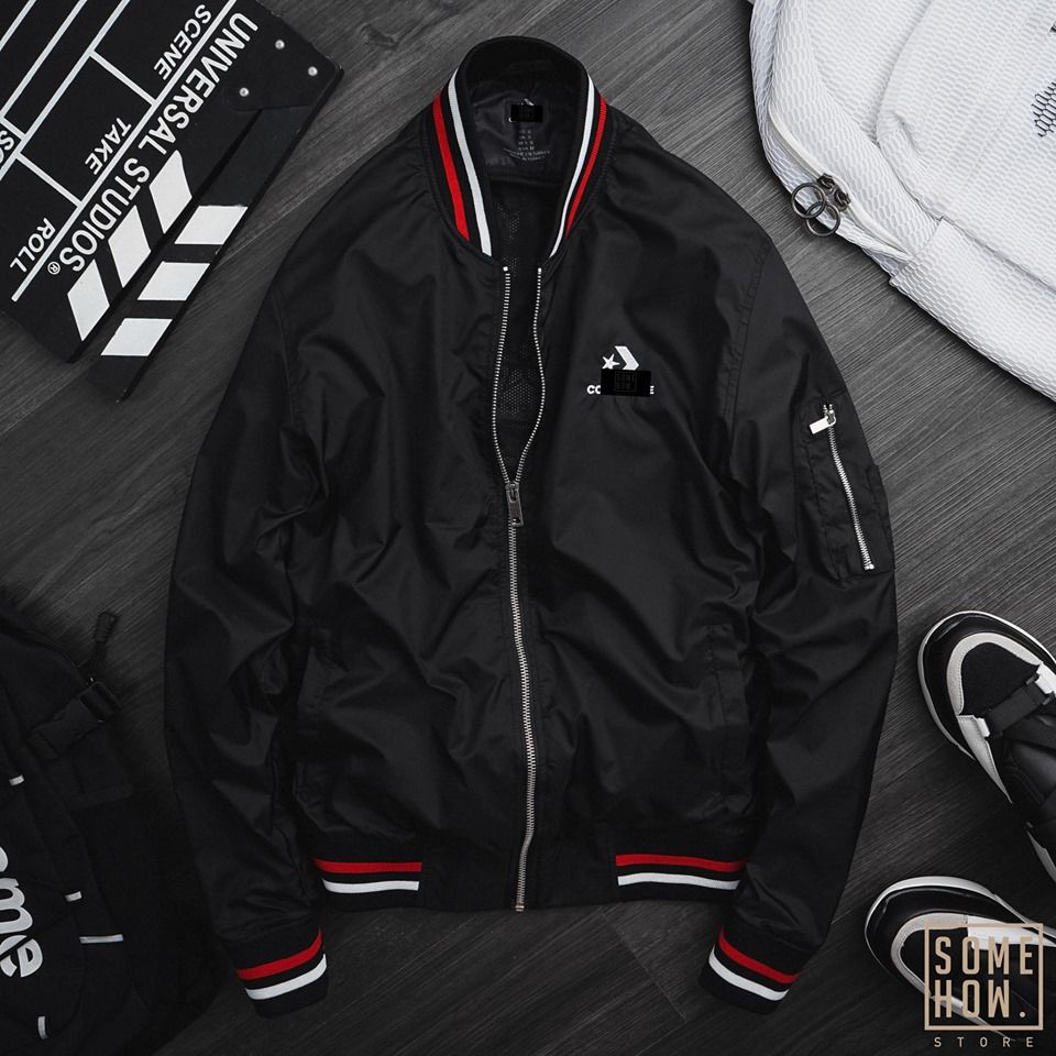 Bomber Con.versee