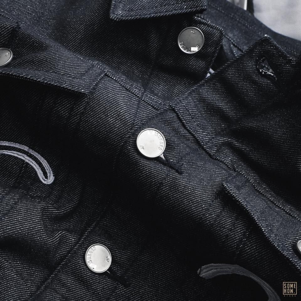 Khoác Jean Evisu Hình Trắng