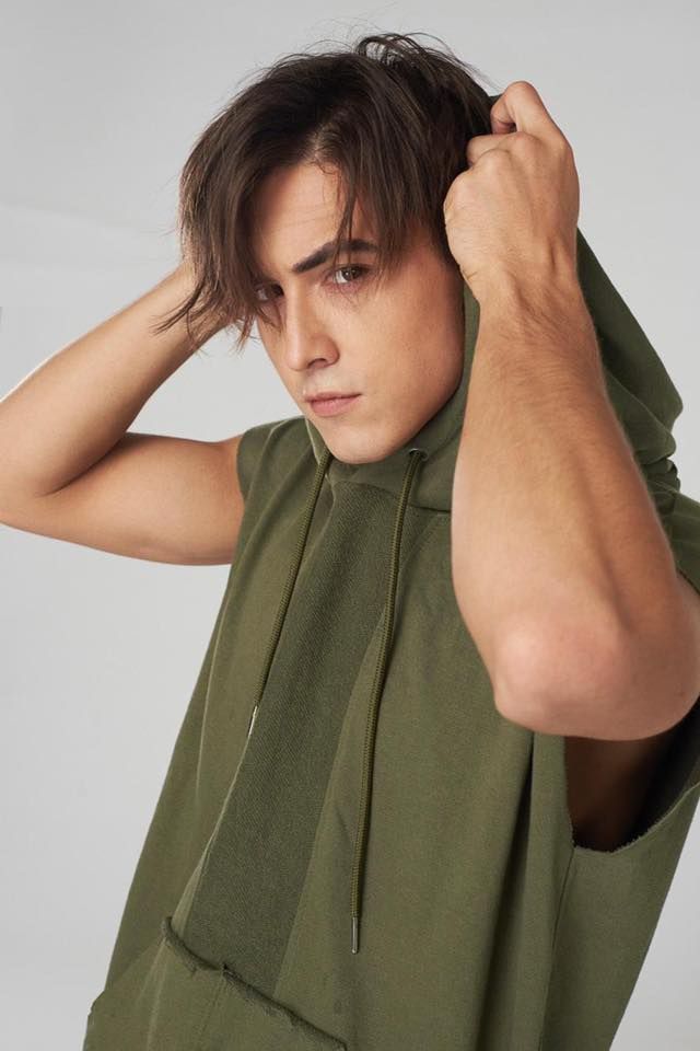 Hoodie Icon Ngắn Tay