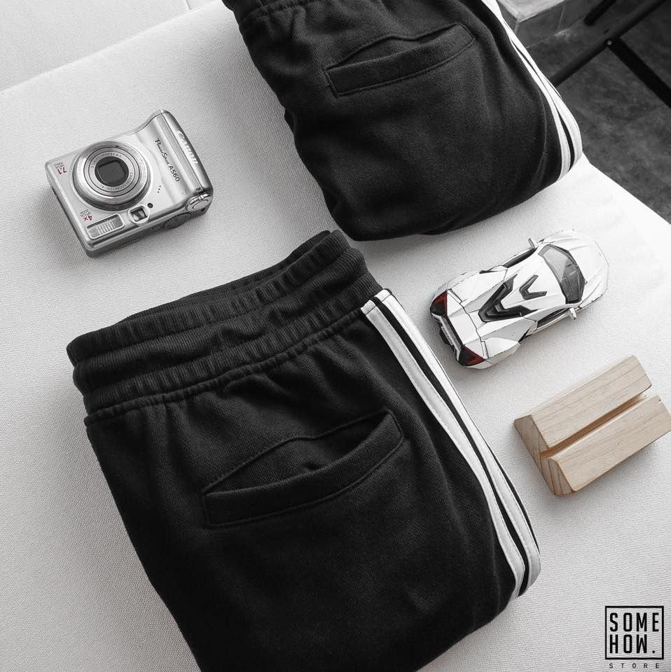 Short - Áo Das Sọc Trắng