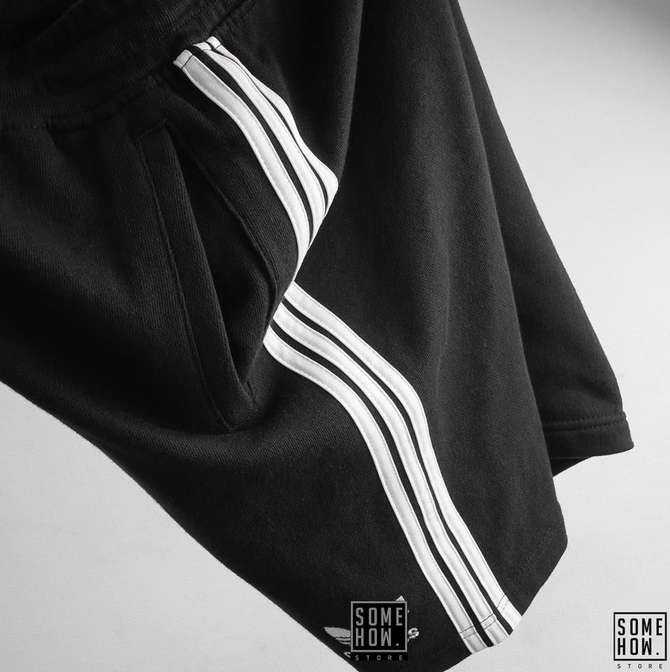 Short - Áo Das Sọc Trắng