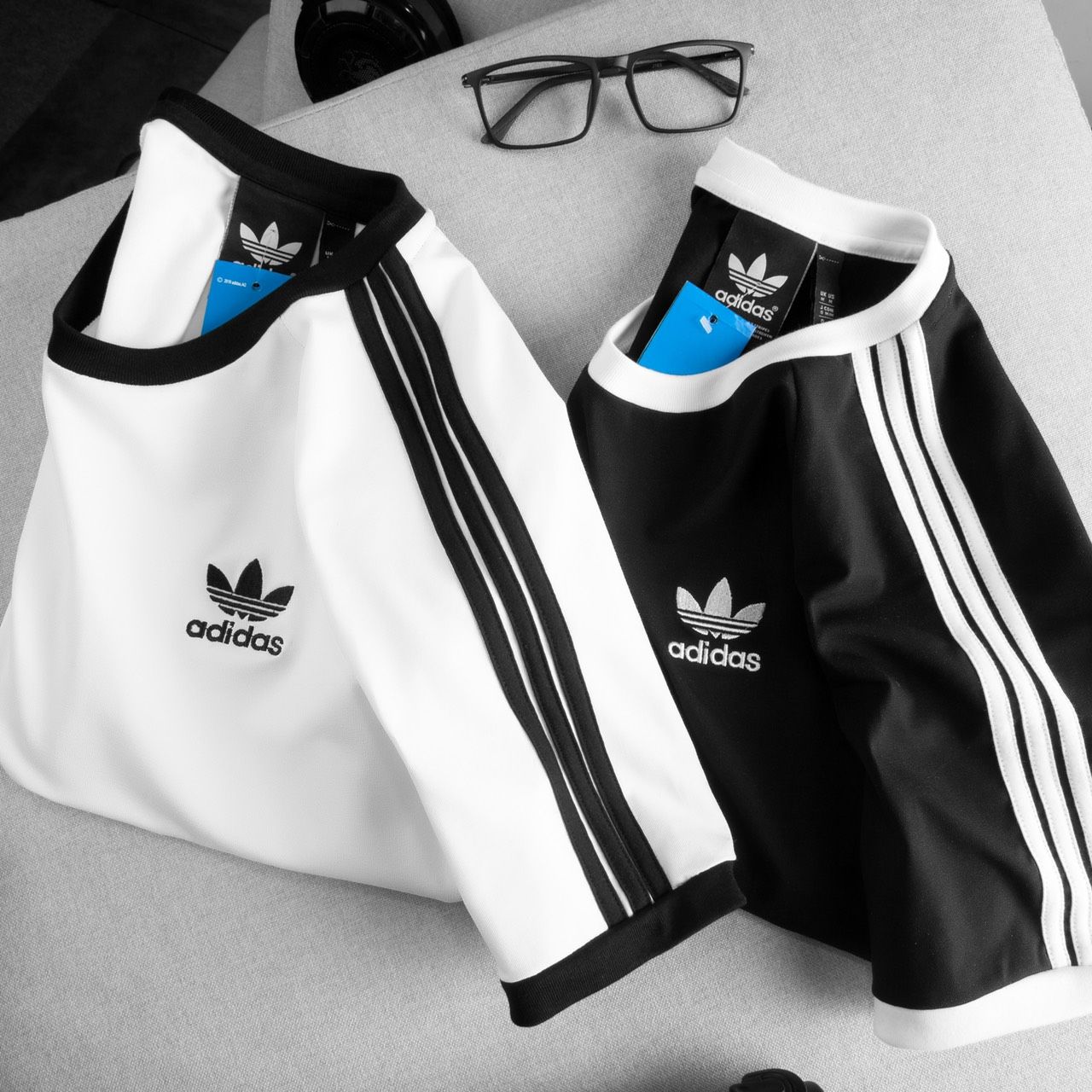 Short - Áo Das Sọc Trắng