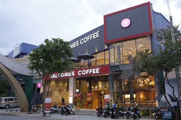 Loa cho quán cà phê Goldsound lắp đặt âm thanh cho Balconies Coffee, Biên Hoà, Đồng Nai