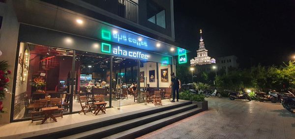 Hệ thống âm thanh cho Aha cafe - S218 Vinhomes Oceanpark, Amply 4 - 6 vùng âm lượng, loa được thiết kế riêng cho quán, bật lớn không tạp âm, miễn phí công lắp đặt, bảo hành dài hạn 5 năm.