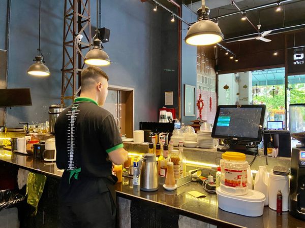 Hệ thống âm thanh cho AHA Cafe Bắc Ninh, Amply 4 - 6 vùng âm lượng, loa được thiết kế riêng cho quán, bật lớn không tạp âm, miễn phí công lắp đặt, bảo hành dài hạn 5 năm.