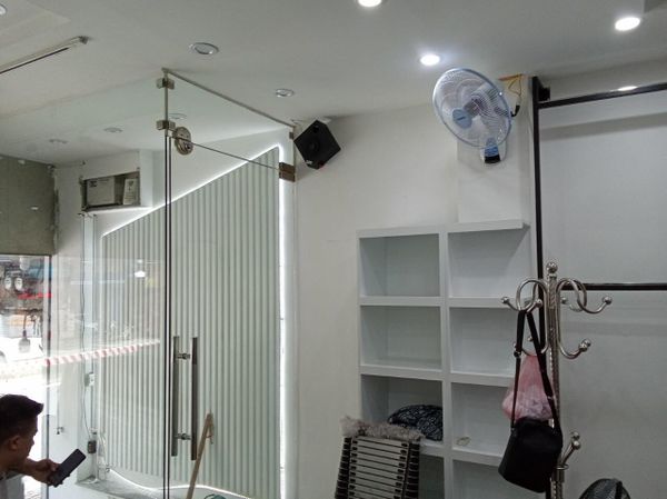 Loa cho shop thời trang HÂN, 252 Lạc Long Quân, Tây Hồ, Hà Nội