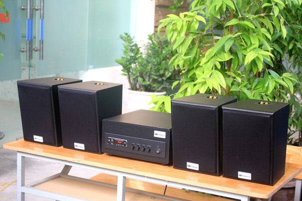 [Diện tích 80m2 + 02 Kênh] A501 Goldsound 500w + 4 loa Goldsound V55C 55w + 1 trầm, loa được thiết kế riêng cho quán, bật lớn không tạp âm, miễn phí công lắp đặt, bảo hành dài hạn 5 năm.