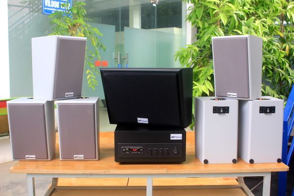 [Diện tích 120m2 + 02 Kênh] Amply A501 Goldsound 500w +6 loa Goldsound V58C 58w + 01 trầm, loa được thiết kế riêng cho quán, bật lớn không tạp âm, miễn phí công lắp đặt, bảo hành dài hạn 5 năm.