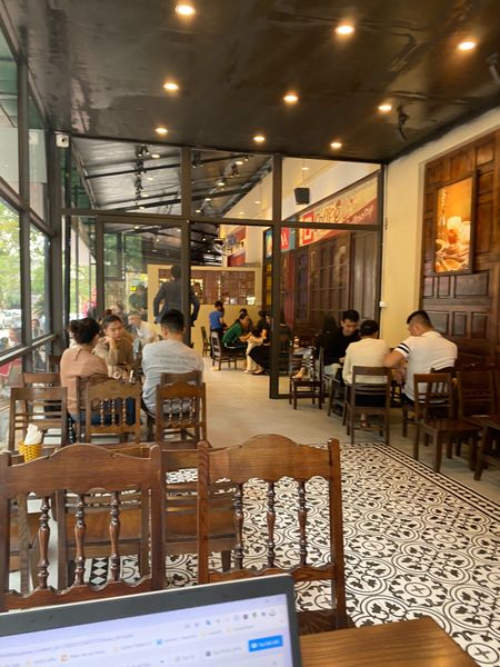 Hệ thống âm thanh cho AHA CAFE, Phú Thọ, Amply 4 - 6 vùng âm lượng, loa được thiết kế riêng cho quán, bật lớn không tạp âm, miễn phí công lắp đặt, bảo hành dài hạn 5 năm.