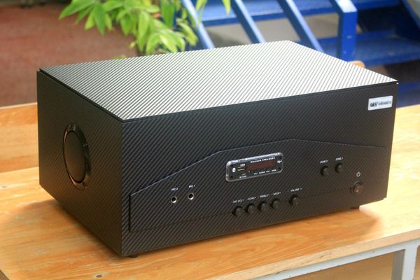 Amply A928-2K Goldsound (công suất 1500w, 2 phân vùng đầu ra, đủ kết nối Bluetooth, RCA, AV, USB)