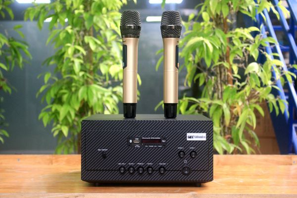 Amply A907Mi_TH ( Công suất 900w, tích hợp Micro không dây, đủ kết nối Bluetooth, RCA, AV, USB) chuyên dụng cho quán cafe Acoustic, hát karaoke...)