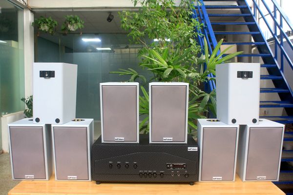 [Diện tích 160m2 + 04 Kênh] A917_SG-4K Goldsound 4 vùng âm lượng 1500w + 8 loa Goldsound V58C_SG 58w, Amply 4 - 6 vùng âm lượng, loa được thiết kế riêng cho quán, bật lớn không tạp âm, miễn phí công lắp đặt, bảo hành dài hạn 5 năm.