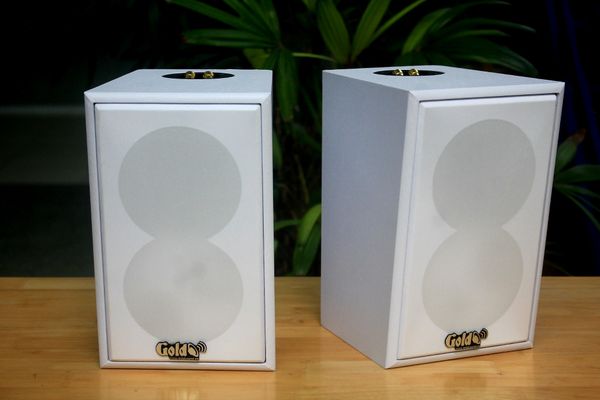 Loa Goldsound vệ tinh treo tường V58C_SG (Số lượng 1 loa) công suất 58w, loa bass 4 inch, treble 2 inch, kích thước rộng 17.5 cm, cao 28 cm, sâu 21 cm, bảo hành dài hạn 5 năm.