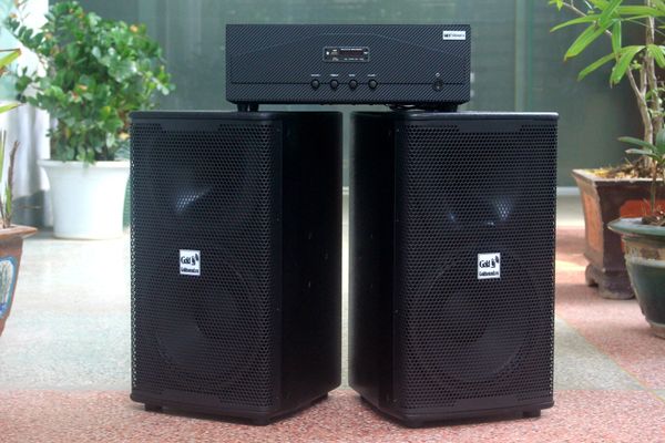 [Diện tích 80m2 + 02 Kênh] A938 Goldsound 2 vùng âm lượng 1500w + 2 loa Goldsound V238 238w, loa được thiết kế riêng cho quán, bật lớn không tạp âm, miễn phí công lắp đặt, bảo hành dài hạn 5 năm.